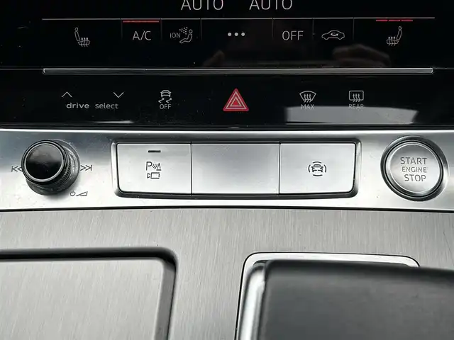 アウディ Ａ７ SB 45TFSIクワトロ Sライン 滋賀県 2020(令2)年 5.2万km グレイシアホワイトメタリック ワンオーナー/ACC/LKA/全方位カメラ/４ゾーンオートエアコン/バーチャルコックピット/コンフォートＰＫ/全席シートヒーター/ＪＢＬオーディオシステム/電動スポイラー/デジタルルームミラー型ドライブレコーダー/フルセグテレビ