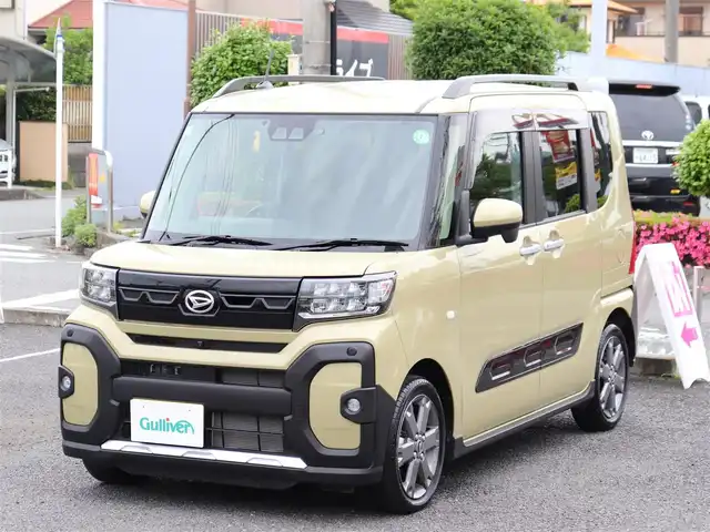 ダイハツ タント ファンクロスターボ 神奈川県 2024(令6)年 1.1万km サンドベージュメタリック ワンオーナー/前後ドライブレコーダー/メーカーOP ディスプレイオーディオ/全方位モニター/ETC/USB端子　HDMI端子/LEDヘッドライト/LEDフォグ/純正フロアマット/純正ドアバイザー/キーレス（スペア有り）＆プッシュスタート/保証書/取説（ナビ、車両）