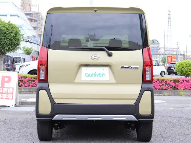 ダイハツ タント ファンクロスターボ 神奈川県 2024(令6)年 1.1万km サンドベージュメタリック ワンオーナー/前後ドライブレコーダー/メーカーOP ディスプレイオーディオ/全方位モニター/ETC/USB端子　HDMI端子/LEDヘッドライト/LEDフォグ/純正フロアマット/純正ドアバイザー/キーレス（スペア有り）＆プッシュスタート/保証書/取説（ナビ、車両）