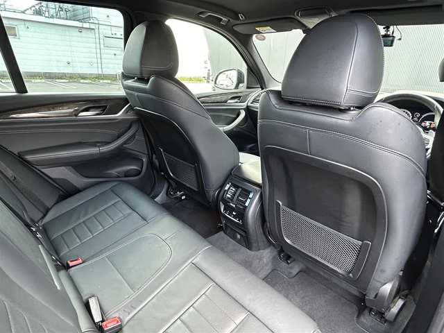 ＢＭＷ Ｘ３ xDrive20d Mスポーツ 道東・釧路十勝 2020(令2)年 6万km サファイアブラックP ハイラインパッケージ/　ランバーサポート/　リヤシートヒーティング/　ヴァーネスカ・レザーシート/ドライビングアシストプラス/　アクティブクルーズコントロール/　レーンキープアシスト/　ブラインドスポットモニター/純正HDDナビ（タッチパネル機能付き）/　　CD/DVD/BT/screen MirrerRing/フルセグ/前席パワーシート/シートヒーター/パワーバックドア/全方位カメラ/社外前後ドライブレコーダー/ワイヤレス充電/アダプティブヘッドライト/LEDヘッドライト/オートライト/純正フロアマット