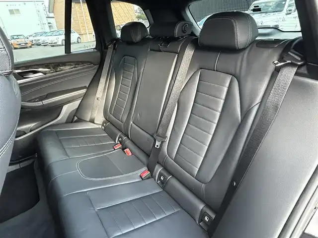 ＢＭＷ Ｘ３ xDrive20d Mスポーツ 道東・釧路十勝 2020(令2)年 6万km サファイアブラックP ハイラインパッケージ/　ランバーサポート/　リヤシートヒーティング/　ヴァーネスカ・レザーシート/ドライビングアシストプラス/　アクティブクルーズコントロール/　レーンキープアシスト/　ブラインドスポットモニター/純正HDDナビ（タッチパネル機能付き）/　　CD/DVD/BT/screen MirrerRing/フルセグ/前席パワーシート/シートヒーター/パワーバックドア/全方位カメラ/社外前後ドライブレコーダー/ワイヤレス充電/アダプティブヘッドライト/LEDヘッドライト/オートライト/純正フロアマット