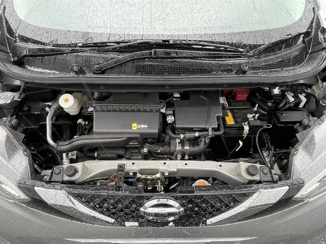 日産 デイズ S 滋賀県 2023(令5)年 0.2万km スターリングシルバーM 純正9インチナビ/・AM/FM/・SD/・Bluetooth/・フルセグTV/USB充電/エマージェンシーブレーキ/車線逸脱警報/先行者発進お知らせ/ソナー/オートヘッドライト/ヘッドライトレベライザー/電動格納ミラー/ドアバイザー/リモコンキー