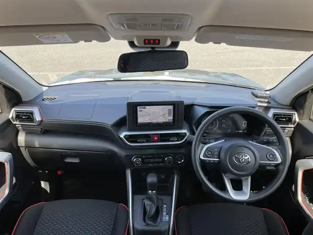 トヨタ ライズ G 道央・札幌 2024(令6)年 0.5万km ブラックマイカメタリック ４ＷＤ/寒冷地仕様/社外ナビ/【ＳＤ／ＢＴ／ＡＵＸ／ＵＳＢ】/フロント／サイド／バックカメラ/パノラミックビューモニター/ＬＥＤ/フォグランプ/オートライト/オートハイビーム/ヘッドライトレベライザー/プリクラッシュセーフティ/車線逸脱警報/先行者発進告知/横滑り防止装置/ＵＳＢ出力電源/オート電動格納ミラー/社外フロアマット/プッシュスタート/スマートキー×２