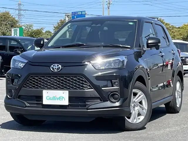 トヨタ ライズ G 道央・札幌 2024(令6)年 0.5万km ブラックマイカメタリック ４ＷＤ/寒冷地仕様/社外ナビ/【ＳＤ／ＢＴ／ＡＵＸ／ＵＳＢ】/フロント／サイド／バックカメラ/パノラミックビューモニター/ＬＥＤ/フォグランプ/オートライト/オートハイビーム/ヘッドライトレベライザー/プリクラッシュセーフティ/車線逸脱警報/先行者発進告知/横滑り防止装置/ＵＳＢ出力電源/オート電動格納ミラー/社外フロアマット/プッシュスタート/スマートキー×２