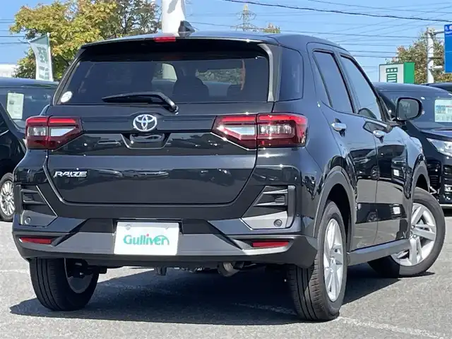 トヨタ ライズ G 道央・札幌 2024(令6)年 0.5万km ブラックマイカメタリック ４ＷＤ/寒冷地仕様/社外ナビ/【ＳＤ／ＢＴ／ＡＵＸ／ＵＳＢ】/フロント／サイド／バックカメラ/パノラミックビューモニター/ＬＥＤ/フォグランプ/オートライト/オートハイビーム/ヘッドライトレベライザー/プリクラッシュセーフティ/車線逸脱警報/先行者発進告知/横滑り防止装置/ＵＳＢ出力電源/オート電動格納ミラー/社外フロアマット/プッシュスタート/スマートキー×２