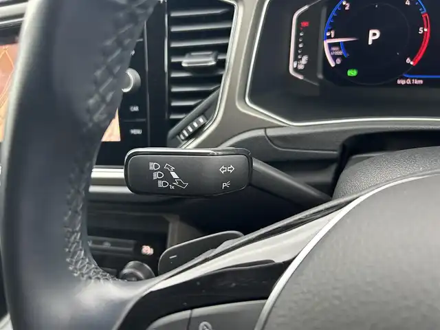 フォルクスワーゲン Ｔ－ロック TDI スタイル デザインPKG 滋賀県 2020(令2)年 1.9万km ピュアホワイト 純正ナビ/フルセグTV/バックモニター/AppleCarplay/android auto/アダプティブクルーズコントロール/デジタルメーター/スマートキー/プッシュスタート/LEDヘッドライト/ETC/純正17インチアルミホイール/アイドリングストップ・ブレーキサポート/レーンアシスト・ブラインドスポット/フロントアシスト・リアトラフィックアラート/アダプティブクルーズコントロール/パワーバックドア/ドライブレコーダー
