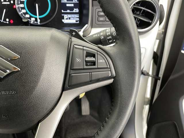 スズキ イグニス ハイブリッド MZ 長野県 2019(令1)年 3万km ピュアホワイトP 純正SDナビ/フルセグテレビ/DVD/Bluetooth/CD/全方位カメラ/純正ETC/運転席シートヒーター/パドルシフト/クルーズコントロール/革巻きステリング/LEDヘッドライト/LEDフォグランプ/ドアバイザー/フロアマット