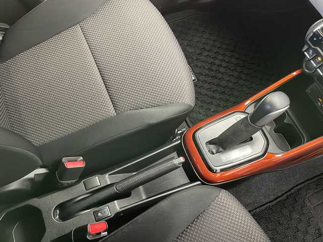 スズキ イグニス ハイブリッド MZ 長野県 2019(令1)年 3万km ピュアホワイトP 純正SDナビ/フルセグテレビ/DVD/Bluetooth/CD/全方位カメラ/純正ETC/運転席シートヒーター/パドルシフト/クルーズコントロール/革巻きステリング/LEDヘッドライト/LEDフォグランプ/ドアバイザー/フロアマット