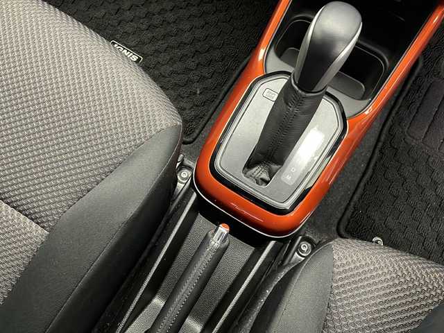 スズキ イグニス ハイブリッド MZ 長野県 2019(令1)年 3万km ピュアホワイトP 純正SDナビ/フルセグテレビ/DVD/Bluetooth/CD/全方位カメラ/純正ETC/運転席シートヒーター/パドルシフト/クルーズコントロール/革巻きステリング/LEDヘッドライト/LEDフォグランプ/ドアバイザー/フロアマット