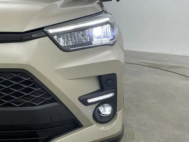 トヨタ ライズ Z 岡山県 2020(令2)年 4.5万km ナチュラルベージュマイカM 純正９インチナビ/【Bluetooth/フルセグTV/CD/DVD】/型番:NSZT-Y68T/バックカメラ/前席シートヒーター/ドライブレコーダー（前）/型番:DRT-H68A/ＬＥＤヘッドライト/オートハイビーム/レーダークルーズコントロール/ブラインドスポットモニター/衝突軽減ブレーキシステム/純正アルミホイール/純正フロアマット