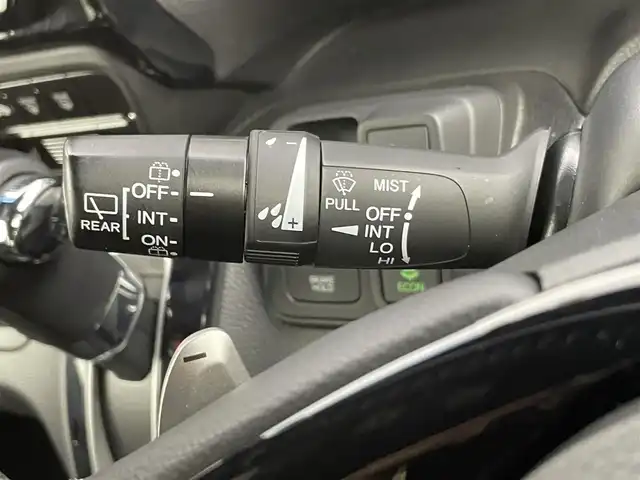 ホンダ Ｎ ＢＯＸ カスタム L ターボ 千葉県 2022(令4)年 1.9万km メテオロイドグレーメタリック Honda SENSING/・衝突軽減ブレーキ（CMBS）/・誤発進抑制機能/・歩行者事故低減ステアリング/・路外逸脱抑制機能/・渋滞追従機能付アダプティブクルーズコントロール（ACC）/・車線維持支援システム（LKAS）/・先行車発進お知らせ機能・標識認識機能/・後方誤発進抑制機能/・オートハイビーム/純正8インチナビ/・VXU-227NBi/・CD/DVD/BT/ACP/フルセグ/バックカメラ/両側パワースライドドア/前席シートヒーター/コーナーセンサー/LEDヘッドライト/電動パーキングブレーキ/ブレーキホールド/スマートキー/スペアキー