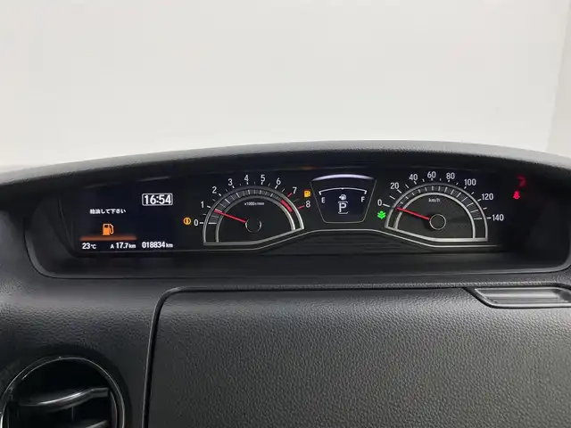 ホンダ Ｎ ＢＯＸ カスタム L ターボ 千葉県 2022(令4)年 1.9万km メテオロイドグレーメタリック Honda SENSING/・衝突軽減ブレーキ（CMBS）/・誤発進抑制機能/・歩行者事故低減ステアリング/・路外逸脱抑制機能/・渋滞追従機能付アダプティブクルーズコントロール（ACC）/・車線維持支援システム（LKAS）/・先行車発進お知らせ機能・標識認識機能/・後方誤発進抑制機能/・オートハイビーム/純正8インチナビ/・VXU-227NBi/・CD/DVD/BT/ACP/フルセグ/バックカメラ/両側パワースライドドア/前席シートヒーター/コーナーセンサー/LEDヘッドライト/電動パーキングブレーキ/ブレーキホールド/スマートキー/スペアキー