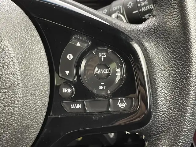 ホンダ Ｎ ＢＯＸ カスタム L ターボ 千葉県 2022(令4)年 1.9万km メテオロイドグレーメタリック Honda SENSING/・衝突軽減ブレーキ（CMBS）/・誤発進抑制機能/・歩行者事故低減ステアリング/・路外逸脱抑制機能/・渋滞追従機能付アダプティブクルーズコントロール（ACC）/・車線維持支援システム（LKAS）/・先行車発進お知らせ機能・標識認識機能/・後方誤発進抑制機能/・オートハイビーム/純正8インチナビ/・VXU-227NBi/・CD/DVD/BT/ACP/フルセグ/バックカメラ/両側パワースライドドア/前席シートヒーター/コーナーセンサー/LEDヘッドライト/電動パーキングブレーキ/ブレーキホールド/スマートキー/スペアキー