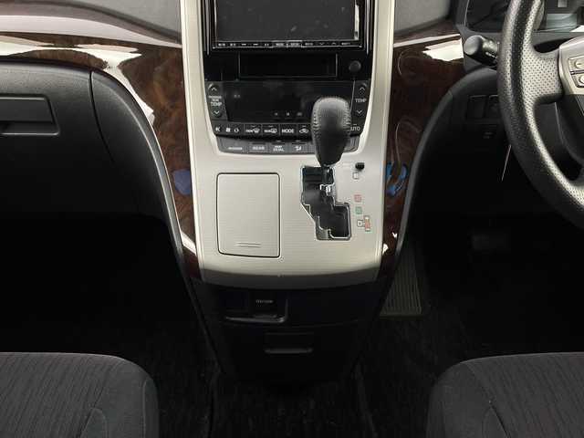 トヨタ ヴェルファイア 2．4Z 新潟県 2013(平25)年 13.4万km ホワイトパールクリスタルシャイン 4WD/アルパインナビ　型式VIE-X008/CD/DVD/BT/フルセグ/バックカメラ/ETC/両側パワスラ/コーナーセンサー/キセノン/純正AW夏タイヤセット付き