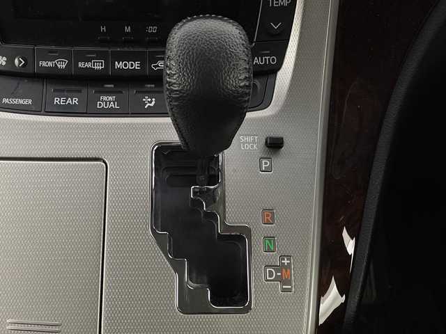 トヨタ ヴェルファイア 2．4Z 新潟県 2013(平25)年 13.4万km ホワイトパールクリスタルシャイン 4WD/アルパインナビ　型式VIE-X008/CD/DVD/BT/フルセグ/バックカメラ/ETC/両側パワスラ/コーナーセンサー/キセノン/純正AW夏タイヤセット付き