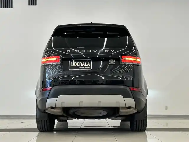 ランドローバー ランドローバー ディスカバリー HSE 岡山県 2018(平30)年 4万km サントリーニ・ブラック ワンオーナー/MERIDIANスピーカー/パノラマサンルーフ/純正ナビ/360°カメラ/サイドステップ/レザーシート/シートヒーター/純正20インチAW/AEB/LDW/BSA/LEDヘッドライト/オートライト/レインセンサー/パワーテールゲート/Bluetooth/フルセグTV/CD/DVD/エアサス/PDC/2，3列目電脳格納シート