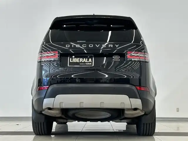 ランドローバー ランドローバー ディスカバリー HSE 岡山県 2018(平30)年 4万km サントリーニ・ブラック ワンオーナー/MERIDIANスピーカー/パノラマサンルーフ/純正ナビ/360°カメラ/サイドステップ/レザーシート/シートヒーター/純正20インチAW/AEB/LDW/BSA/LEDヘッドライト/オートライト/レインセンサー/パワーテールゲート/Bluetooth/フルセグTV/CD/DVD/エアサス/PDC/2，3列目電脳格納シート