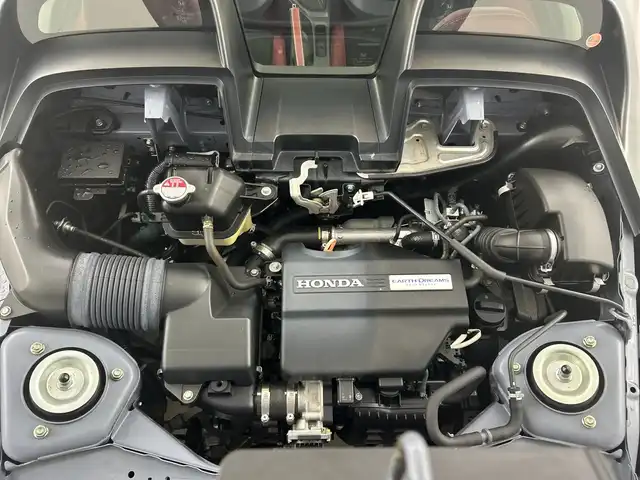 ホンダ Ｓ６６０ モデューロX 愛知県 2022(令4)年 3万km ソニックグレーパール 禁煙車/純正ディスプレイオーディオ/（AUX・AM・FM・フルセグTV）/HDMI/USB/バックカメラ/ボルドーレッドロールトップ/シティブレーキアクティブシステム/クルーズコントロール/シートヒーター/Modulo X専用/・15インチアルミホイール/・レッドトップ/・リアウィング/・ステアリング/・シフトノブ/・ハーフレザーシート/・レッド&アルカンターラ仕上げ内装/・専用フロアマット/スマートキー/プッシュスタート/オートエアコン/ステアリングスイッチ/LEDヘッドライト/フロントフォグランプ