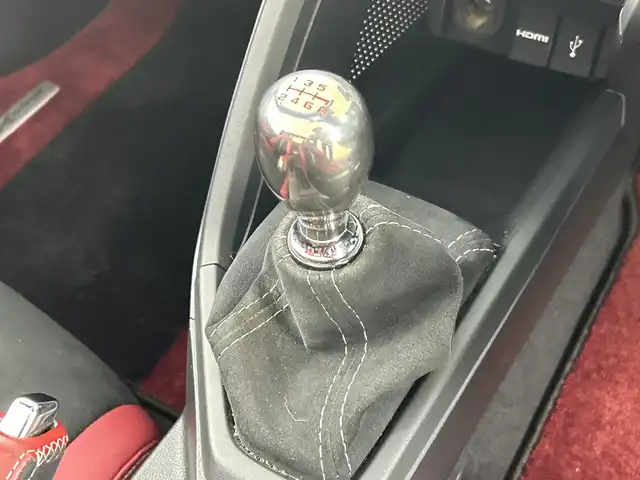 ホンダ Ｓ６６０ モデューロX 愛知県 2022(令4)年 3万km ソニックグレーパール 禁煙車/純正ディスプレイオーディオ/（AUX・AM・FM・フルセグTV）/HDMI/USB/バックカメラ/ボルドーレッドロールトップ/シティブレーキアクティブシステム/クルーズコントロール/シートヒーター/Modulo X専用/・15インチアルミホイール/・レッドトップ/・リアウィング/・ステアリング/・シフトノブ/・ハーフレザーシート/・レッド&アルカンターラ仕上げ内装/・専用フロアマット/スマートキー/プッシュスタート/オートエアコン/ステアリングスイッチ/LEDヘッドライト/フロントフォグランプ