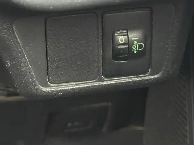 トヨタ カローラ フィールダー 1．5G 愛知県 2014(平26)年 9.5万km コバルトブルーメタリック １オーナー　/ナビＣＮ－Ｒ３００ＷＤ　/バックカメラ　/ＥＴＣ　/リモコンキー　/ステアリングスイッチ　/オートエアコン　/ナノイー　/電格ミラー　/ウインカーミラー　/フロアマット　/カーテンエアB　/取説　/記録簿　/保証書