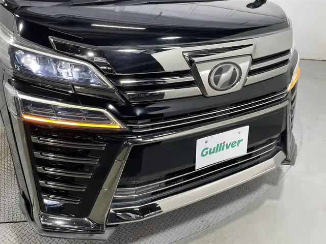 トヨタ ヴェルファイア Z Gエディション 大阪府 2019(令1)年 3.3万km ブラック 黒革シート　純正10型ナビ　バックカメラ　Bluetooth　フルセグTV DVD再生　トヨタセーフティーセンス　レーダークルーズ　電動リアゲート　両側パワースライドドア　パワーシート　シートヒーター　エアーシート　ドライブレコーダー　社外HUD　オートライト　LEDヘッドライト　