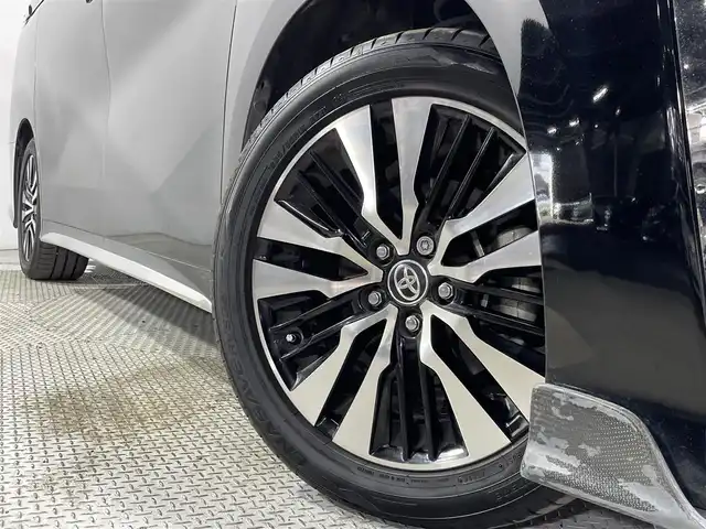 トヨタ ヴェルファイア Z Gエディション 大阪府 2019(令1)年 3.3万km ブラック 黒革シート　純正10型ナビ　バックカメラ　Bluetooth　フルセグTV DVD再生　トヨタセーフティーセンス　レーダークルーズ　電動リアゲート　両側パワースライドドア　パワーシート　シートヒーター　エアーシート　ドライブレコーダー　社外HUD　オートライト　LEDヘッドライト　