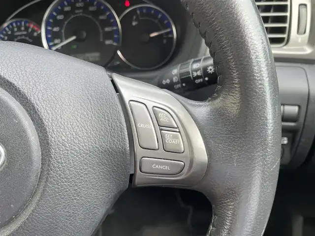 スバル フォレスター 2．0XS 埼玉県 2009(平21)年 6.9万km サテンホワイトパール /4WD//社外HDDナビ//クルーズコントロール//前2席シートヒーター//ETC//キーレス//キセノン//革巻きステアリング//前後ドライブレコーダー//W.サイド.カーテンエアバッグ//ABS//横滑り防止装置//前後フォグランプ//プライバシーガラス//ドアバイザー//純正16インチAW//スペアキー