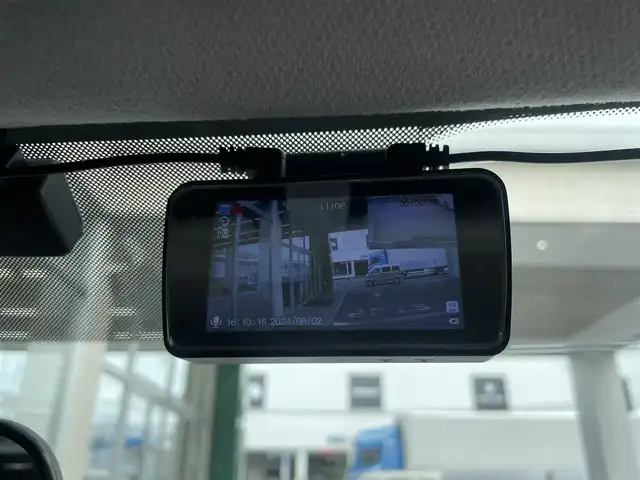 スバル フォレスター 2．0XS 埼玉県 2009(平21)年 6.9万km サテンホワイトパール /4WD//社外HDDナビ//クルーズコントロール//前2席シートヒーター//ETC//キーレス//キセノン//革巻きステアリング//前後ドライブレコーダー//W.サイド.カーテンエアバッグ//ABS//横滑り防止装置//前後フォグランプ//プライバシーガラス//ドアバイザー//純正16インチAW//スペアキー