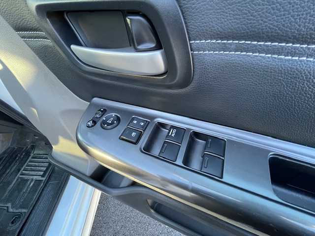 ホンダ フリード G ホンダセンシング 静岡県 2017(平29)年 7万km ホワイトオーキッドパール ●純正ナビ/(ワンセグ/CD/DVD/Bluetooth)/(ギャザズ/VXM-175VFi)/●ハーフレザーシート/●バックカメラ/●アダプティブクルーズコントロール/●衝突被害軽減システム/●レーンキープアシスト/●ワイパーデアイサー/●フォグランプ/●オートライト/●革巻きステアリング/●ステアリングスイッチ/●ETC/●両側パワースライドドア/●電動格納ウィンカーミラー/●ドアバイザー/●スマートキー/●プッシュスタート/●純正15インチアルミホイール/●ダブル+サイド+カーテンSRS+ABS/●保証書/●取扱説明書