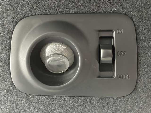 トヨタ ｂＢ Z 煌－G 愛媛県 2013(平25)年 4.1万km ダークグリーンマイカM/ライトグレーM 純正ナビ/フルセグテレビ/ハーフレザーシート/リモコンキー/ＥＴＣ/ベンチシート/純正フロアマット/純正アルミホイール