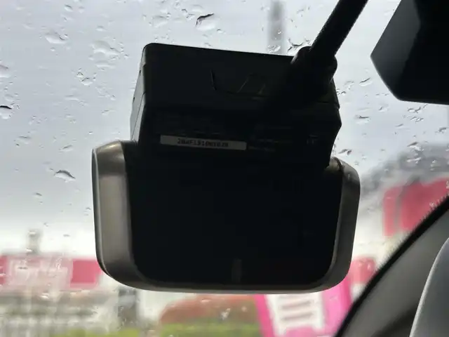 ＢＭＷ ｉ３ レンジエクステンダー 愛知県 2019(平31)年 8.7万km レーザーブルー インテリアデザイン　スイート/コンフォートパッケージ/ブラウンレザーシート/純正ナビ/Bluetooth・USB/バックカメラ/インテリジェントセーフティ/アダクティブクルーズコントロール/パーキングアシスト/前席シートヒーター/LEDヘッドライト/オートライト/スマートキー/プッシュスタート/ビルトインETC/置くだけ充電/トラクションコントロール/純正前後ドライブレコーダー/純正フロアマット/USB・type-C/ISOFIX/充電ケーブルあり/保証書/取扱説明書/スペアキー
