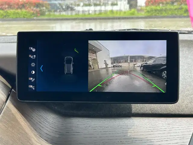 ＢＭＷ ｉ３ レンジエクステンダー 愛知県 2019(平31)年 8.7万km レーザーブルー インテリアデザイン　スイート/コンフォートパッケージ/ブラウンレザーシート/純正ナビ/Bluetooth・USB/バックカメラ/インテリジェントセーフティ/アダクティブクルーズコントロール/パーキングアシスト/前席シートヒーター/LEDヘッドライト/オートライト/スマートキー/プッシュスタート/ビルトインETC/置くだけ充電/トラクションコントロール/純正前後ドライブレコーダー/純正フロアマット/USB・type-C/ISOFIX/充電ケーブルあり/保証書/取扱説明書/スペアキー