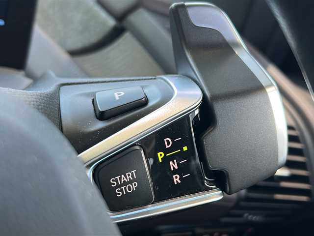 ＢＭＷ ｉ３ レンジエクステンダー 愛知県 2019(平31)年 8.7万km レーザーブルー インテリアデザイン　スイート/コンフォートパッケージ/ブラウンレザーシート/純正ナビ/Bluetooth・USB/バックカメラ/インテリジェントセーフティ/アダクティブクルーズコントロール/パーキングアシスト/前席シートヒーター/LEDヘッドライト/オートライト/スマートキー/プッシュスタート/ビルトインETC/置くだけ充電/トラクションコントロール/純正前後ドライブレコーダー/純正フロアマット/USB・type-C/ISOFIX/充電ケーブルあり/保証書/取扱説明書/スペアキー