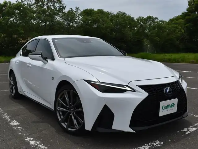レクサス ＩＳ 300h Fスポーツ 福岡県 2021(令3)年 3.9万km ホワイトノーヴァガラスフレーク 純正メーカーナビ・地デジTV/パノラミックビューモニター/黒革シート/シートヒーター/ハンドルヒーター/2.0ETC/3連LEDヘッドライト/パドルシフト/純正ドラレコ/レーダークルーズコントロール/スペアキー1個　カードキー1個