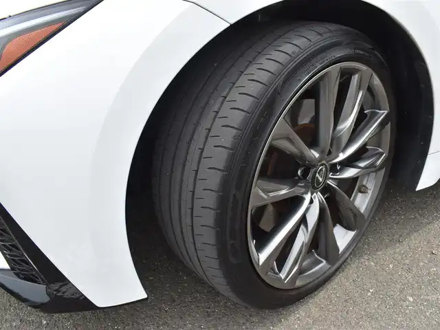 レクサス ＩＳ 300h Fスポーツ 福岡県 2021(令3)年 3.9万km ホワイトノーヴァガラスフレーク 純正メーカーナビ・地デジTV/パノラミックビューモニター/黒革シート/シートヒーター/ハンドルヒーター/2.0ETC/3連LEDヘッドライト/パドルシフト/純正ドラレコ/レーダークルーズコントロール/スペアキー1個　カードキー1個