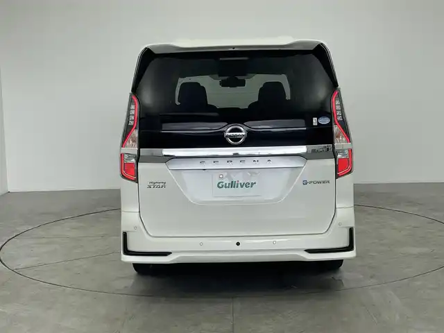 日産 セレナ e－パワー ハイウェイスター V 愛知県 2021(令3)年 5.5万km パール プロパイロット/デジタルインナーミラー/インテリジェントエマージェンシーブレーキ/インテリジェントDA/フロント/バックソナー/標識検知機能/純正9インチナビ/　　・CD/DVD/フルセグ/BT/アラウンドビューモニター/ビルトインETC2.0/後席フリップダウンモニター/USBポート/両側パワースライドドア/ハンズフリーオートスライド（左側）/デュアルバックドア/ステアリングスイッチ/キャプテンシート/ロールサンシェード/純正LEDヘッドライト/純正16インチアルミホイール/取扱説明書/保証書