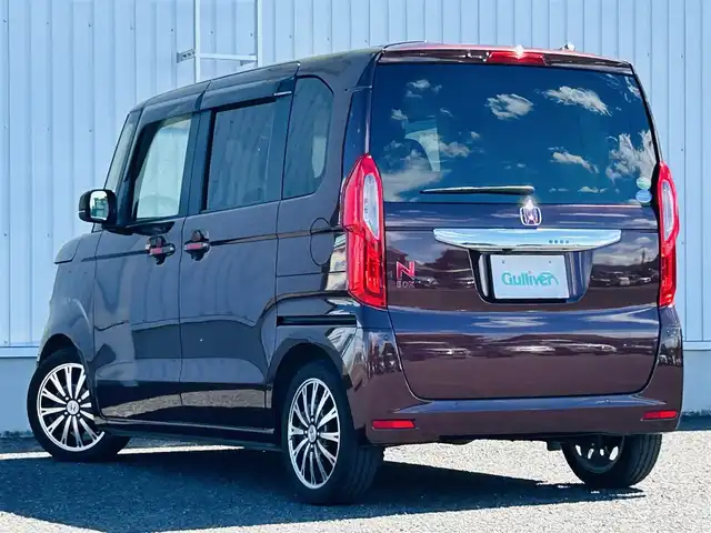 ホンダ Ｎ ＢＯＸ L 熊本県 2021(令3)年 2.4万km プレミアムアガットブラウンP ワンオーナー/純正ナビ/・AM/FM/CD/DVD/SD/AUX/iPod/BT/・フルセグTV/ホンダセンシング/・衝突軽減ブレーキシステム/・先行車発進お知らせ機能/・路外逸脱抑制システム/・レーンキープアシスト/・標識認識機能/・アダプティブクルーズコントロール/・クリアランスソナー/後方コーナーセンサー/ステアリングリモコン/D席シートヒーター/オートライト/・LEDライト/・ヘッドライトレベライザー/前後ドライブレコーダー/ETC/電動格納ミラー/・ウィンカーミラー/ドアバイザー/純正フロアマット/純正アルミホイール/スマートキー/・スペアキー
