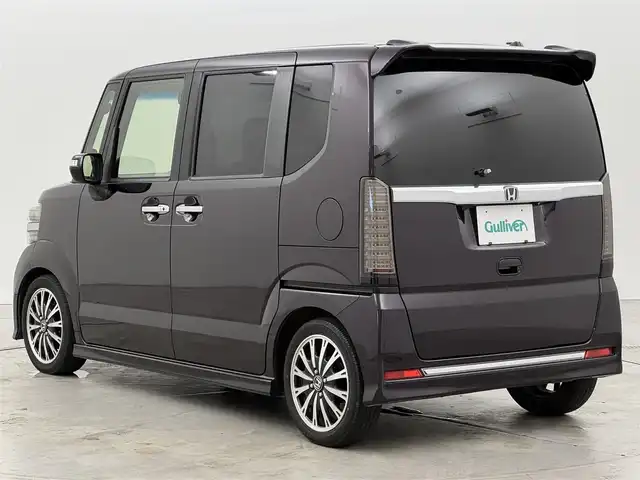 ホンダ Ｎ ＢＯＸ カスタム ターボ SSパッケージ 福岡県 2016(平28)年 7.6万km プレミアムベルベットパープル・パール ワンオーナー　/後席モニター　/純正８型ナビ　/バックカメラ　/ビルトインＥＴＣ　/前方ドラレコ　/クルーズコントロール　/パドルシフト　/シティブレーキアクティブシステム　/両側電動スライドドア　/ハーフレザーシート　/シートヒーター　