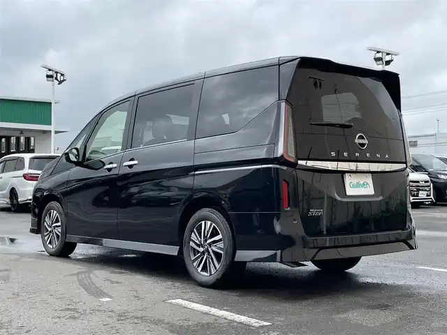 日産 セレナ ハイウェイスター V 東京都 2025(令7)年 0.2万km ダイヤモンドブラック 純正１２．３型ナビ/純正１１型後席モニター/デジタルインナーミラー/ワイヤレス充電/全周囲カメラ/ＥＴＣ２．０/前後ドラレコ/プロパイロット/ＢＳＭ/ＬＥＤヘッド/６スピーカー