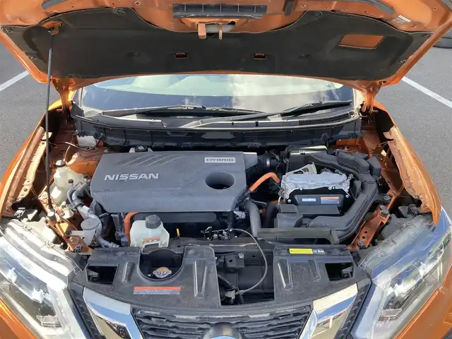 日産 エクストレイル ハイブリッド 20Xi エクストリーマーX 栃木県 2018(平30)年 3.2万km プレミアムコロナオレンジ エマージェンシーブレーキ/純正9インチメモリナビ/フルセグTV/DVD/Blu-ray/Bluetooth/USB/アラウンドビューモニター/プロパイロット/ETC/ドライブレコーダー/純正エンジンスターター/インテリジェントルームミラー/LEDヘッドライト/フォグランプ/スマートキー×2/パワーバックドア/純正フロア/ラゲッジマット/純正18インチAW/サマータイヤ4本積込(ホイールなし)