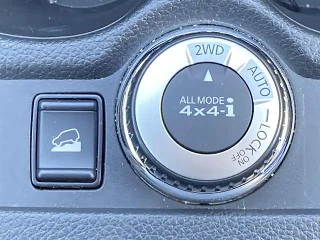 日産 エクストレイル ハイブリッド 20Xi エクストリーマーX 栃木県 2018(平30)年 3.2万km プレミアムコロナオレンジ エマージェンシーブレーキ/純正9インチメモリナビ/フルセグTV/DVD/Blu-ray/Bluetooth/USB/アラウンドビューモニター/プロパイロット/ETC/ドライブレコーダー/純正エンジンスターター/インテリジェントルームミラー/LEDヘッドライト/フォグランプ/スマートキー×2/パワーバックドア/純正フロア/ラゲッジマット/純正18インチAW/サマータイヤ4本積込(ホイールなし)