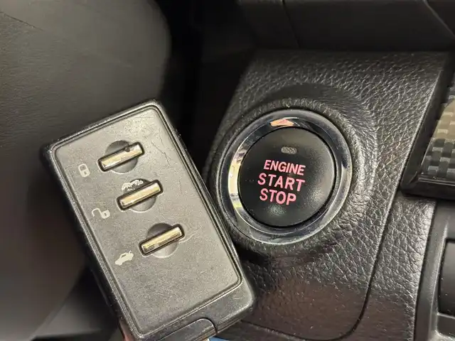 スバル レガシィ Ｂ４ 2．5GT Sパッケージ 群馬県 2010(平22)年 7.5万km グラファイトグレーメタリック 純正7インチナビ/・AM/FM/MSV/・Bluetooth/・SD/DVD/AUX/バックカメラ/パドルシフト/HIDヘッドライト/フォグランプ/オートライト/ドライブレコーダー/ETC/社外マフラー/社外エアクリーナー/社外リアウイング/社外18インチアルミホイール/純正フロアマット/プッシュスタート/スマートキー