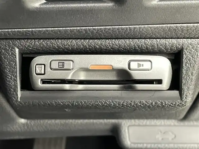 スバル フォレスター Xブレイク 群馬県 2017(平29)年 7.6万km クリスタルホワイトP アドバンスドセイフティパッケージ/・アダプティブドライビングビーム/・スバルリヤビークルディテクション(後側方警戒支援システム)/社外カロッツェリアナビ（AVIC-RZ900)/・AM/FM/CD/DVD/SD/MSV/Bluetooth/フルセグTV/=============/アドバンスドセイフティパッケージ　外カロッツェリアナビ　バックモニター　ハーフレザーシート　パワーシート　シートヒーター　アイサイト　追従クルーズ　ＬＥＤヘッドライト　フォグ　ＳＲＨ　ＢＳＭ　ＥＴＣ