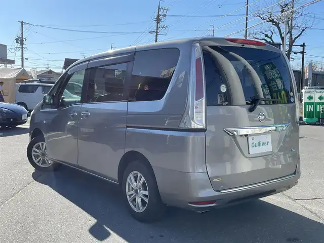 日産 セレナ 20X 長野県 2011(平23)年 12.2万km ブレードシルバー ワンセグテレビ/AM/FM/Bluetooth/AUX/VTR/バックカメラ/プッシュスタート/左側パワースライドドア/右側イージークローザードア/オートライト/フォグランプ/純正フロアマット/電動格納ミラー/スペアキー/ECOモード/ドアバイザー/社外15インチAW/クルーズコントロール