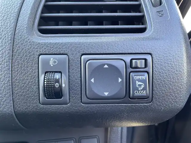 日産 セレナ 20X 長野県 2011(平23)年 12.2万km ブレードシルバー ワンセグテレビ/AM/FM/Bluetooth/AUX/VTR/バックカメラ/プッシュスタート/左側パワースライドドア/右側イージークローザードア/オートライト/フォグランプ/純正フロアマット/電動格納ミラー/スペアキー/ECOモード/ドアバイザー/社外15インチAW/クルーズコントロール