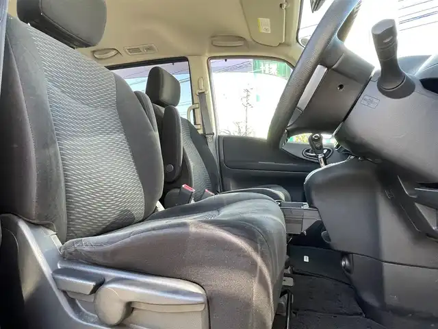 日産 セレナ 20X 長野県 2011(平23)年 12.2万km ブレードシルバー ワンセグテレビ/AM/FM/Bluetooth/AUX/VTR/バックカメラ/プッシュスタート/左側パワースライドドア/右側イージークローザードア/オートライト/フォグランプ/純正フロアマット/電動格納ミラー/スペアキー/ECOモード/ドアバイザー/社外15インチAW/クルーズコントロール