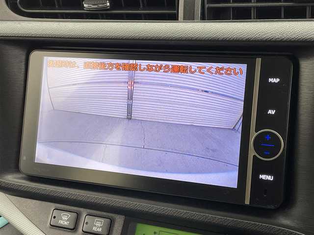 トヨタ アクア S 茨城県 2012(平24)年 2.3万km スーパーホワイトⅡ 純正HDDナビ/（フルセグTV/Bluetooth/MSV/USB）/バックカメラ/ETC/横滑り防止装置/純正15インチアルミホイール/オートライト/純正フロアマット/電動格納ミラー/スマートキー/スペアキー1本/保証書/取扱説明書