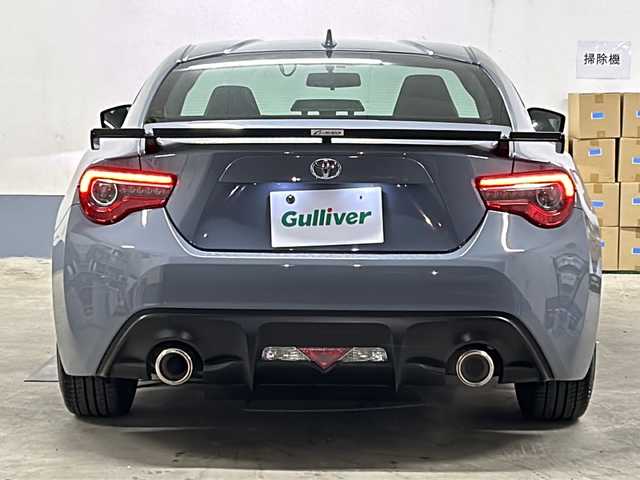 トヨタ ８６ GT リミテッド ブラックPKG 千葉県 2018(平30)年 1.5万km クリスタルブラックシリカ 限定カラー　ソリッドグレー　ダイヤトーンサウンド７インチナビ　ＮＲ－ＭＺ２００　TRD フロントスポイラー　bremboレッドブレーキキャリパー　ETC　後カメラ ハーフレザー 温シート 純正アルミ