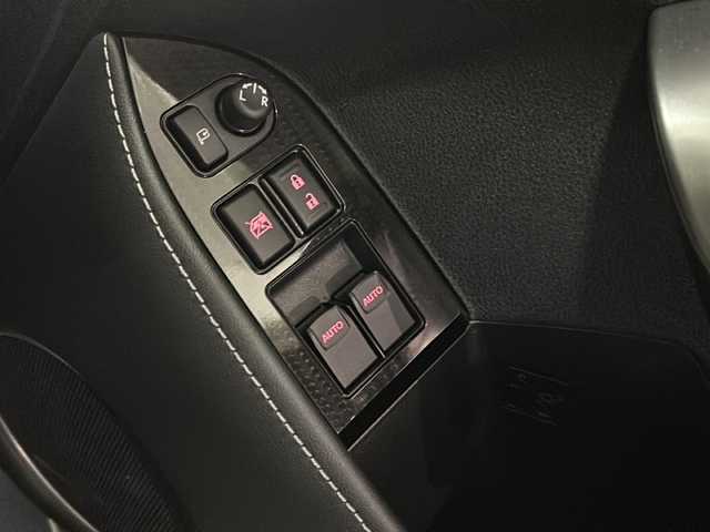 トヨタ ８６ GT リミテッド ブラックPKG 千葉県 2018(平30)年 1.5万km クリスタルブラックシリカ 限定カラー　ソリッドグレー　ダイヤトーンサウンド７インチナビ　ＮＲ－ＭＺ２００　TRD フロントスポイラー　bremboレッドブレーキキャリパー　ETC　後カメラ ハーフレザー 温シート 純正アルミ