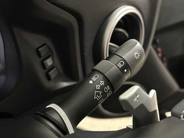 トヨタ ８６ GT リミテッド ブラックPKG 千葉県 2018(平30)年 1.5万km クリスタルブラックシリカ 限定カラー　ソリッドグレー　ダイヤトーンサウンド７インチナビ　ＮＲ－ＭＺ２００　TRD フロントスポイラー　bremboレッドブレーキキャリパー　ETC　後カメラ ハーフレザー 温シート 純正アルミ